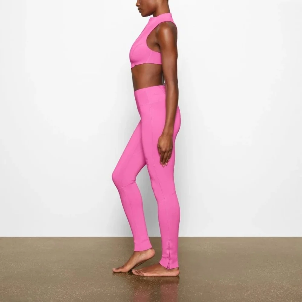 NWT SKIMS SKIMS SPORT SWIM SET IN XS